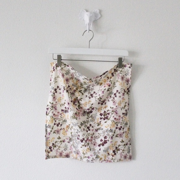 NWT Handmade Floral 18” x 18” Scarf L1044 - Picture 5 of 10